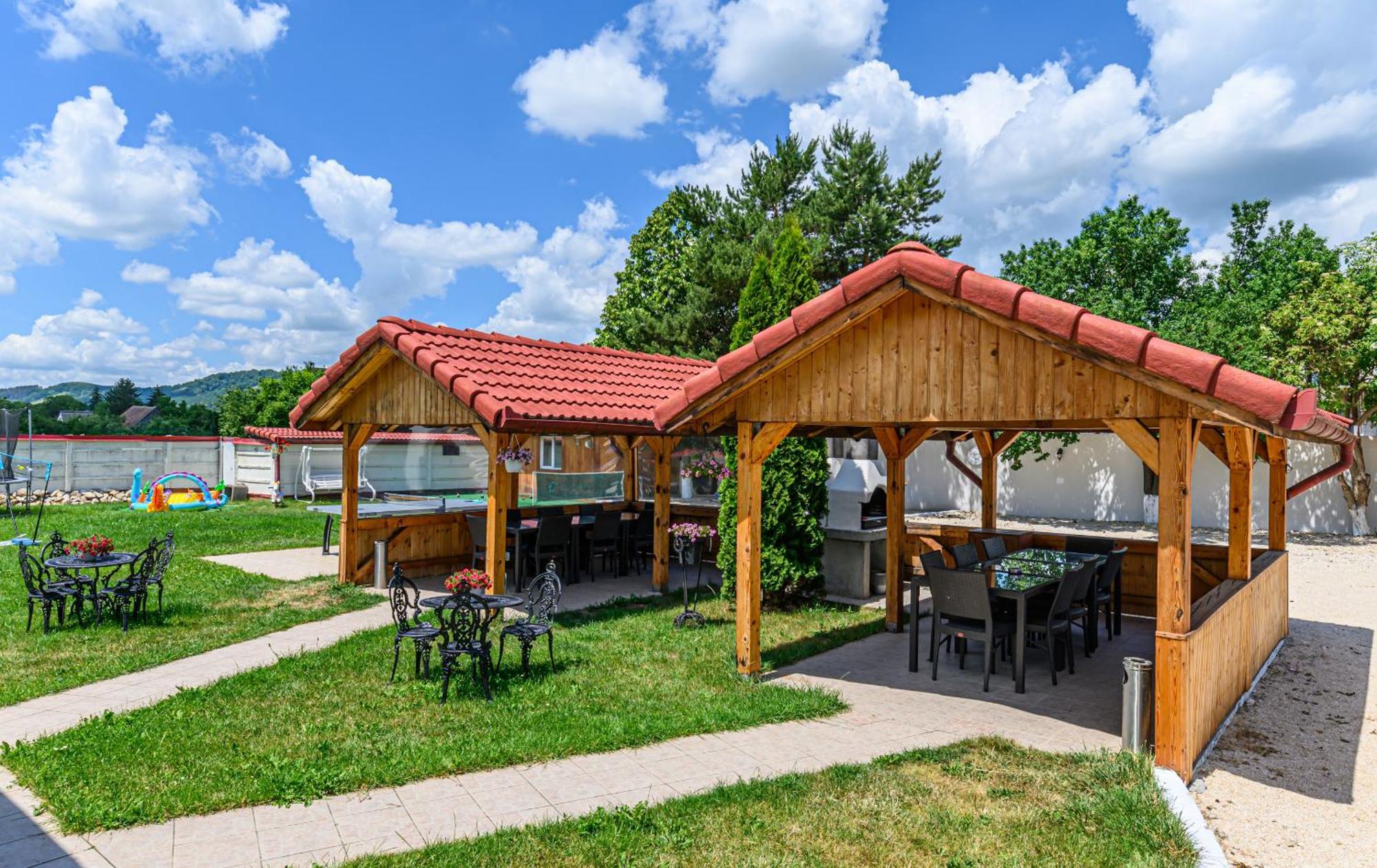 Pensiunea Roma Antica Hărman Exterior foto